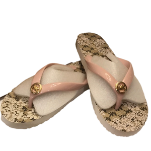 NWT Michael Kors Blossom Flip flops